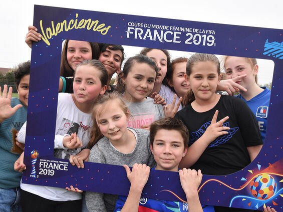 Trophée Mix Foot organisé le mercredi 17 avril 2019 au Complexe sportif Christian Pennynck avec la participation de 60 jeunes, filles et garçons, âgés de 11 à 13 ans, venus d'Anzin, de Beuvrages et de Bruay-sur-Escaut.