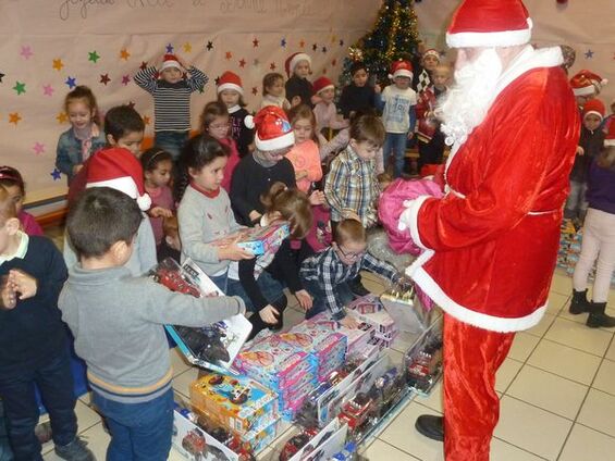 Père Noël dans les écoles - Jeudi 18 Décembre 2014