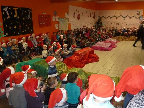Père Noël dans les écoles - Jeudi 18 Décembre 2014