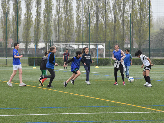 Trophée Mix Foot organisé le mercredi 17 avril 2019 au Complexe sportif Christian Pennynck avec la participation de 60 jeunes, filles et garçons, âgés de 11 à 13 ans, venus d'Anzin, de Beuvrages et de Bruay-sur-Escaut.