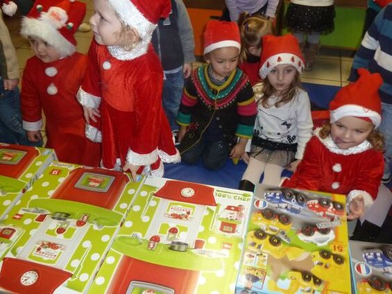 Père Noël dans les écoles - Jeudi 18 Décembre 2014