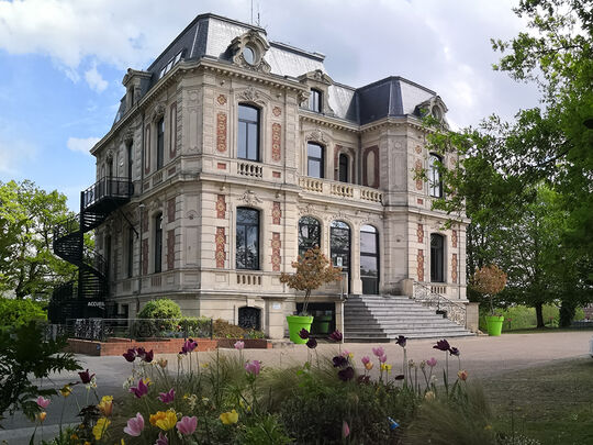 Hôtel de Ville de Beuvrages au Parc Fénelon