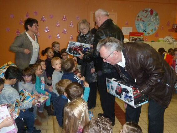 Père Noël dans les écoles - Jeudi 18 Décembre 2014